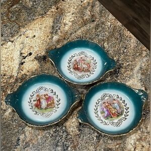 Vintage Cabinet Plates       Set of 3